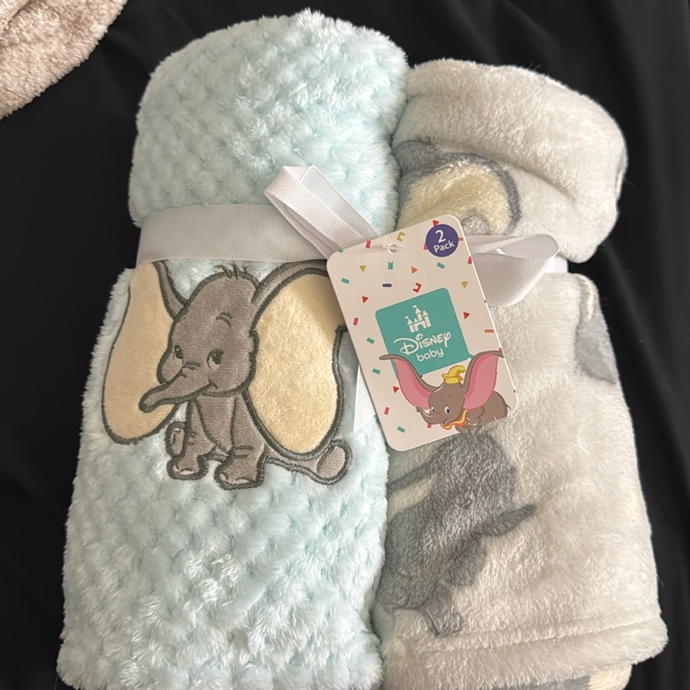 NWT Disney baby dumbo blankets 2 pack